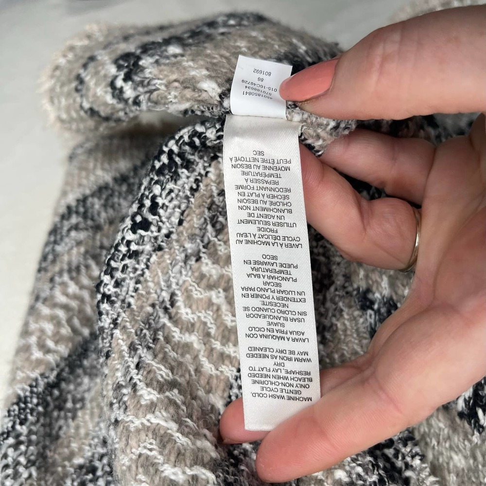 Chico's 2 (Women's Large) Grey Pattern Long Sweater Cardigan, Wool Blend - Picture 14 of 15